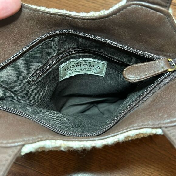 Sonoma small woven straw bag with leather handle and zipper closure - Picture 5 of 11